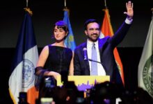 عمدة نيويورك يقترح رفع الضرائب على الأثرياء والشركات لخفض العجز