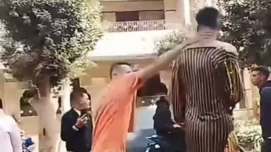 ألبسوه بدلة رقص.. فيديو مهين لشاب مصري يشعل غضباً