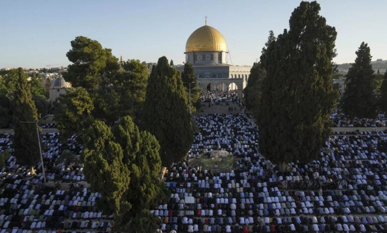 إسرائيل تمنع الأوقاف الفلسطينية من تجهيز المسجد الأقصى لاستقبال شهر رمضان