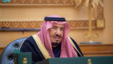 السعودية .. الملك سلمان يهنئ المسلمين برمضان ويؤكد استمرار خدمة الحرمين