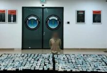 الكويت تعلن بالتعاون مع العراق ضبط 314 ألف حبة كبتاجون مخدرة كانت بحوزة شخص مخالف لقوانين الإقامة على أراضيها