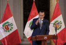 برلمان بيرو يقر عزل الرئيس خوسيه جيري