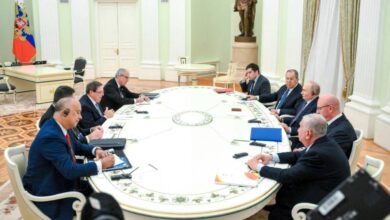 بوتين يلتقي وزير خارجية كوبا لمناقشة الوضع حول الجزيرة 2 بوتين يلتقي وزير خارجية كوبا لمناقشة الوضع حول الجزيرة