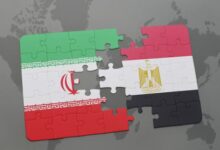 مصر تنفي اتخاذ قرار بتبادل السفراء مع إيران