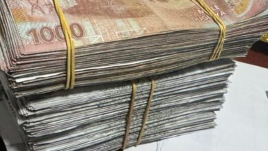 موريتانيا تفكك شبكة لتزوير العملة وتقبض على عدد من المشتبه بهم 2 موريتانيا تفكك شبكة لتزوير العملة وتقبض على عدد من المشتبه بهم