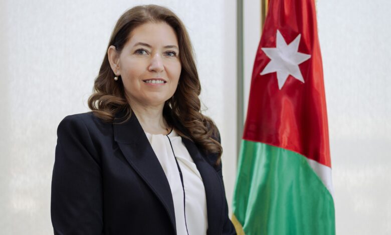 الأردن تُنشئ لجنة وطنية لحماية الأطفال من مخاطر الإنترنت