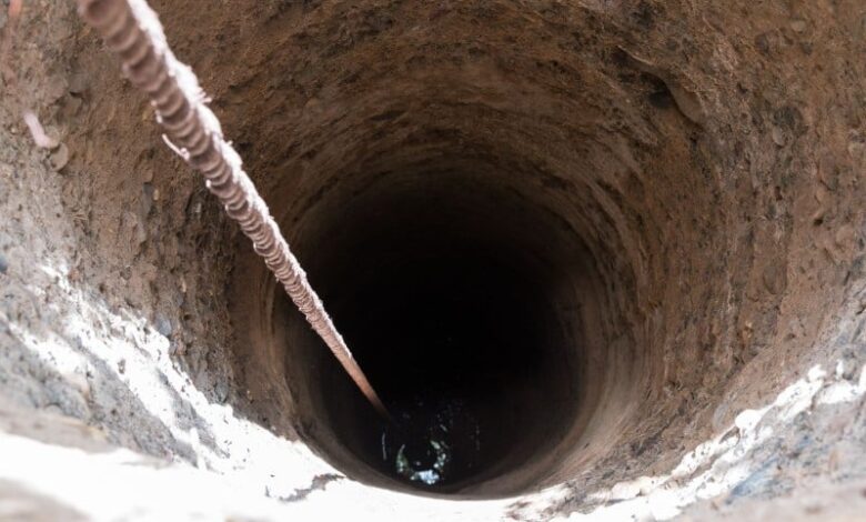 الحماية المدنية الجزائرية تنقذ ثلاثينياً سقط في بئر عمقه حوالي13متر بالوادي