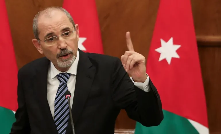 الأردن يؤكد رفضه أن يكون ساحة صـ.ـراع إقليمي أو منطلقًا لأي عمل عسـ.ـكري 1 الأردن يؤكد رفضه أن يكون ساحة صـ.ـراع إقليمي أو منطلقًا لأي عمل عسـ.ـكري