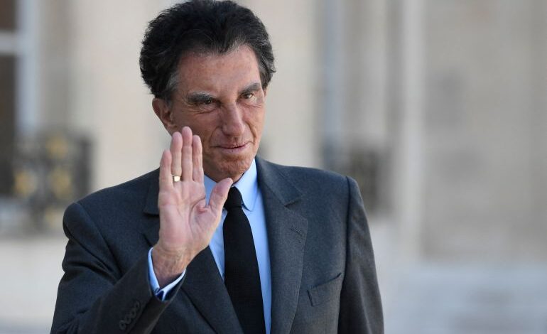 جان-نويل بارو يجتمع بثلاثة مرشحين لإدارة معهد العالم العربي بعد استقالة جاك لانغ