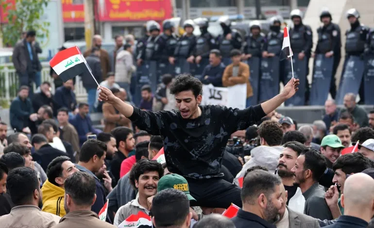 الحكومة العراقية تنهي عقود مستشارين وخبراء ضمن إجراءات ترشيد الإنفاق