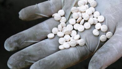 ضبط مسافر أجنبي بحوزته حبوب مخدرة مخبأة داخل كيس رز في منفذ الشلامجة بالعراق 2 ضبط مسافر أجنبي بحوزته حبوب مخدرة مخبأة داخل كيس رز في منفذ الشلامجة بالعراق