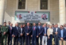 وفد دبلوماسي دولي يزور الخليل للاطلاع على الانتهاكات الإسرائيلية