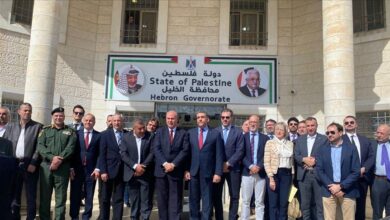 وفد دبلوماسي دولي يزور الخليل للاطلاع على الانتهاكات الإسرائيلية