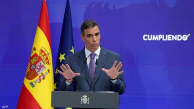 سانشيز يرفض ضغوط ترامب بشأن إيران: “لا للحرب”