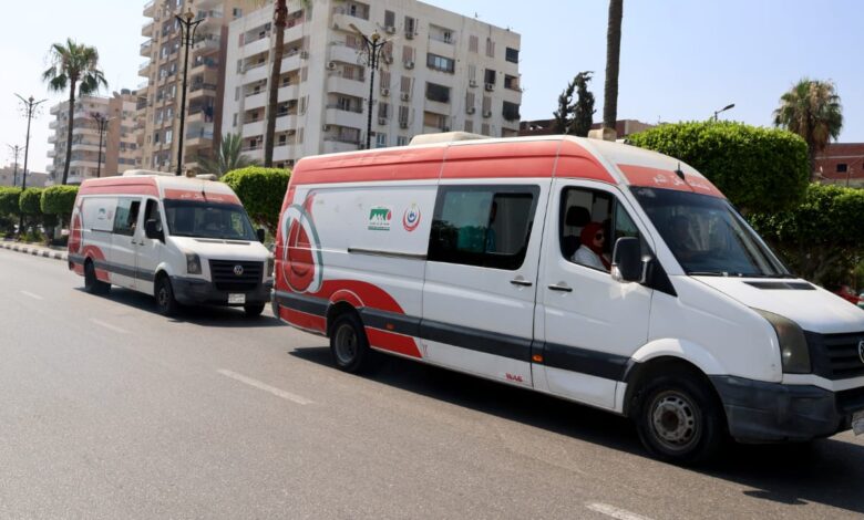 مصر.. إصابة 10 من طاقم بنك الـ.دم بعد سقوط سيارتهم في ترعة بالمنيا 1 مصر.. إصابة 10 من طاقم بنك الـ.دم بعد سقوط سيارتهم في ترعة بالمنيا