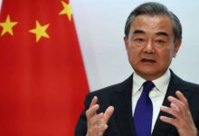 الصين تعلن معارضتها للضربات الإسرائيلية والأمريكية على إيران وتدعو لوقف فوري للتصعيد