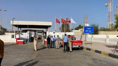 دعوات للإفراج عن 13 تاجراً تونسياً موقوفين على الحدود الليبية