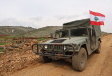 لبنان يوقف حاملي الأسلحة غير المرخصة ويلاحق مطلقي الصواريخ