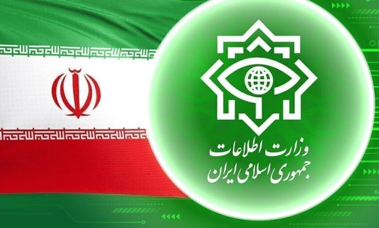 الاستخبارات الإيرانية تحذر من نشر صور المواقع المستهدفة وتتوعد المتعاونين مع إسرائيل