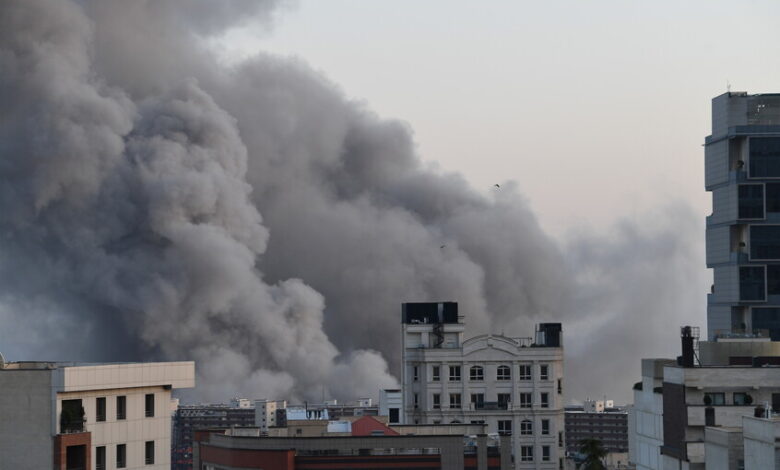 إسرائيل تعلن استهداف موقعين رئيسيين لإنتاج الصواريخ الباليستية في إيران