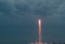 الكويت تتصدى لهجمات صاروخية وطائرات مسيرة على أراضيها ومطارها الدولي