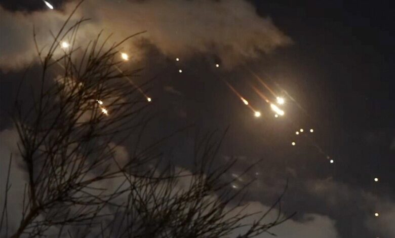 إيران: هجمات منظمة على قواعد أمريكية وإسرائيلية ضمن عملية "الوعد الصادق 4"