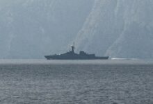 القيادة المركزية الأمريكية تعلن تدمير سفن إيرانية لزرع الألغام قرب مضيق هرمز