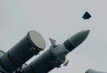 الدفاعات الجوية السعودية تعترض مسيّرات وصواريخ باليستية استهدفت منشآت حيوية