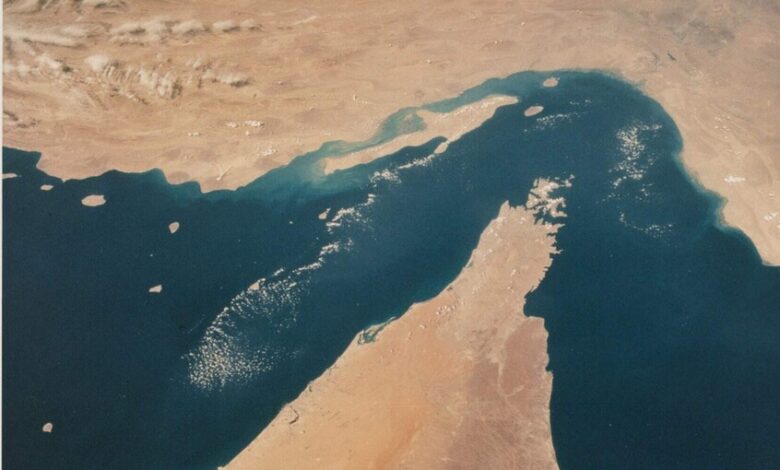 محسن رضائي: مضيق هرمز لن يُفتح ما دام الوجود الأمريكي في الخليج مستمراً