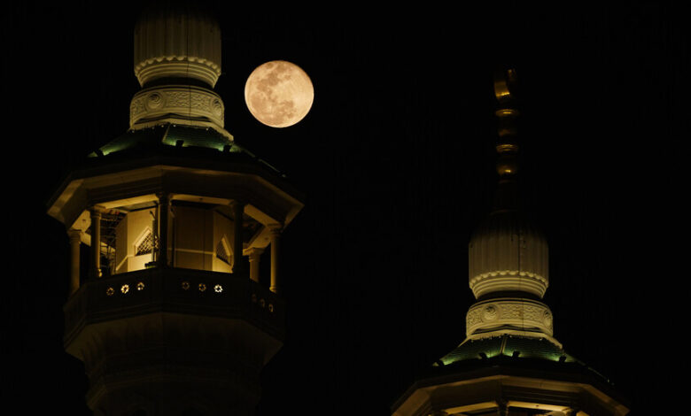 السعودية تدعو لتحري هلال شوال مساء 18 مارس لتحديد موعد عيد الفطر 1 السعودية تدعو لتحري هلال شوال مساء 18 مارس لتحديد موعد عيد الفطر