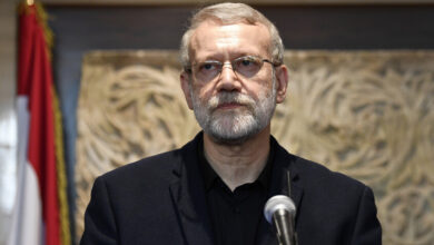 علي لاريجاني يدعو الدول الإسلامية لدعم إيران في مواجهة التصعيد مع الولايات المتحدة وإسرائيل