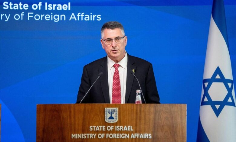 إسرائيل تتهم حزب الله بإطلاق 2000 صاروخ ومسيرة خلال أسبوعين