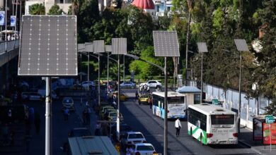 سوريا تعيد رسوم دخول السيارات البرية إلى 50 دولاراً شهرياً بعد تراجع عن قرار سابق