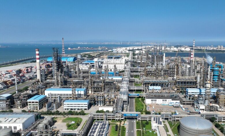 الصين تقترب من استخدام احتياطها النفطي الاستراتيجي مع استمرار التوتر في الشرق الأوسط