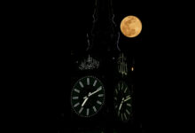 السعودية تعلن الجمعة أول أيام عيد الفطر بعد إكمال عدة رمضان ثلاثين يوماً