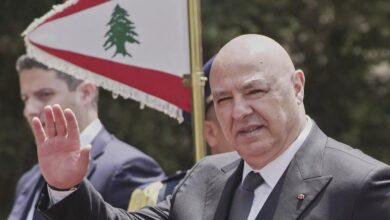 الرئيس اللبناني يحذر من استغلال لبنان في صراعات خارجية