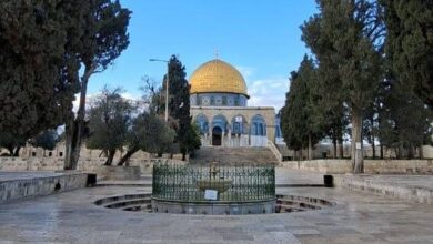 إغلاق المسجدين الأقصى والإبراهيمي لليوم الخامس وسط تصاعد التوتر