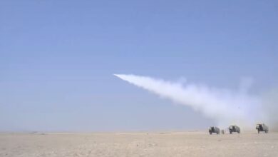 الدفاع السعودية: اعتراض وتدمير ثلاثة صواريخ أطلقت باتجاه قاعدة جوية