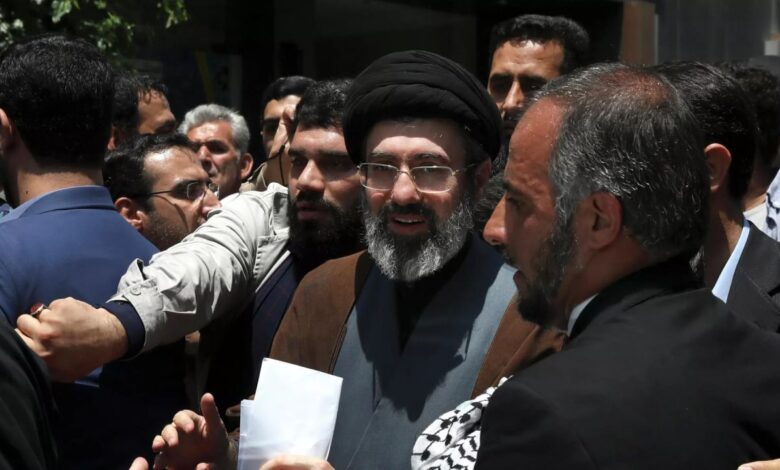 من هو مجتبى خامنئي المرشد الجديد لإيران؟