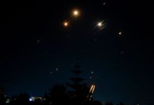 حزب الله" يعلن أنه استهدف بالصواريخ مقر وحدة الاستخبارات العسكرية الإسرائيلية في ضواحي تل ابيب