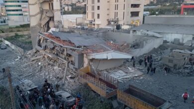 تصعيد متواصل بين إسرائيل و"حزب الله".. غارات على الضاحية والجنوب وتحذيرات باستهداف مواقع في بعلبك 3 تصعيد متواصل بين إسرائيل و"حزب الله".. غارات على الضاحية والجنوب وتحذيرات باستهداف مواقع في بعلبك