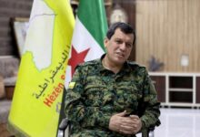 قائد “قسد” يعلن وجود 1070 أسيراً في سجون الحكومة السورية وخطة لإعادتهم لعائلاتهم