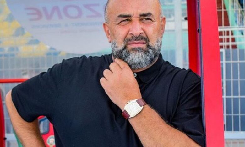 اتحاد طنجة المغربي يعيّن الجزائري عبد الحق بنشيخة مدرباً جديداً للفريق