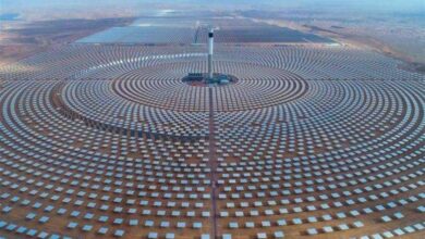 المغرب يطلق برنامج "نور أطلس" لإنشاء 6 محطات شمسية بقدرة 305 ميغاواط