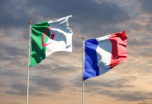 محادثة هاتفية بين وزيري خارجية فرنسا والجزائر لبحث استئناف التعاون الثنائي