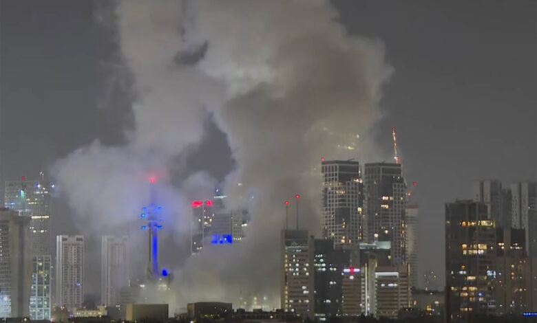 انفجارات في إسرائيل إثر موجة صواريخ إيرانية وتحذيرات من اتساع نطاق القصف